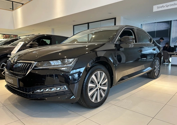 Skoda Superb cena 155190 przebieg: 1, rok produkcji 2023 z Dolsk małe 704